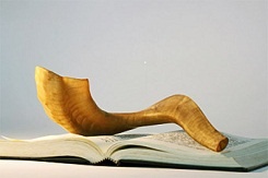 shofar_in_the_bible, small.jpg
